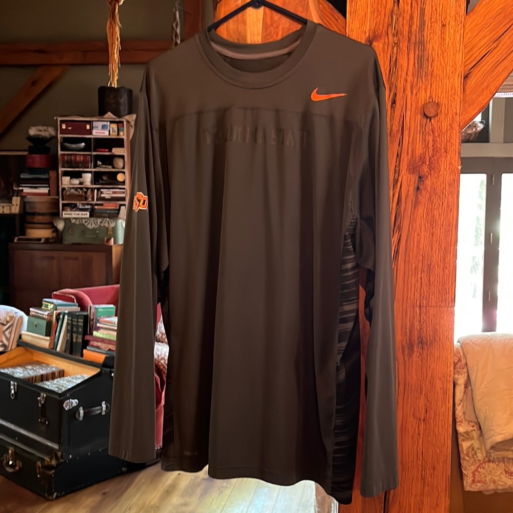 Oklahoma State Cowboys Nike Dry-Fit Long Sleeve Shirt In XXL